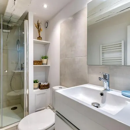 Elina, F2 Pour 2 En Centre De Apartment